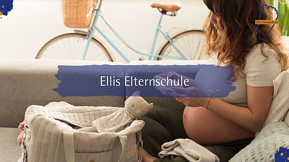 Schwangere packt Kliniktasche