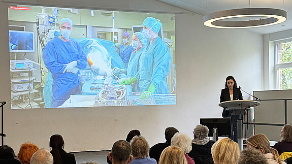 Live-OP der Schulter und des Ellenbogens im St. Josef-Krankenhaus Kupferdreh