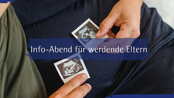 Werdende Eltern informieren sich über die Geburt im Elisabeth-Krankenhaus Essen 