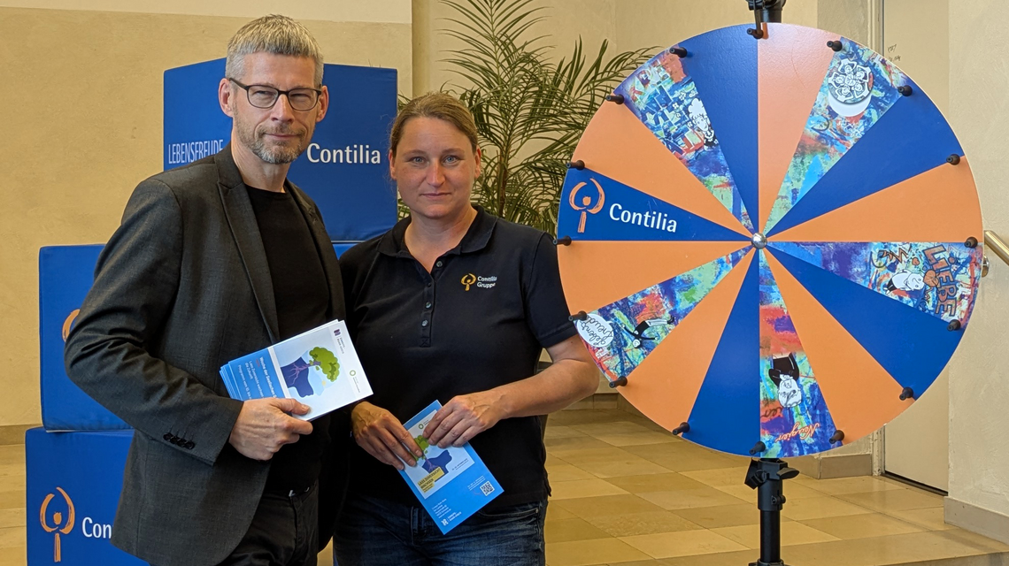 Priv.-Doz Dr. Bernhard Kis, Chefarzt, sowie Madeleine Nielsen, stellvertretende Pflegedienstleitung der Klinik für Psychiatrie, Psychotherapie und Psychosomatik, luden zum Tag der offenen Tür ein.